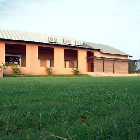 Santu Basil - An Eco Resort Bhavnagar Exterior foto